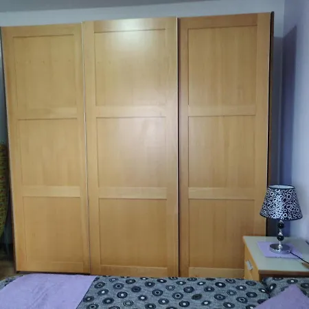 度假居 Spacious Penthouse 5 Minutes' Walk From The Sea. 马尔萨斯卡拉