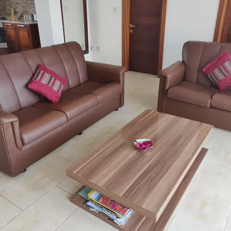 Spacious Penthouse 5 Minutes' Walk From The Sea. *