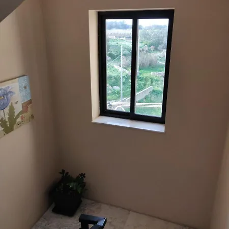 Spacious Penthouse 5 Minutes' Walk From The Sea. *