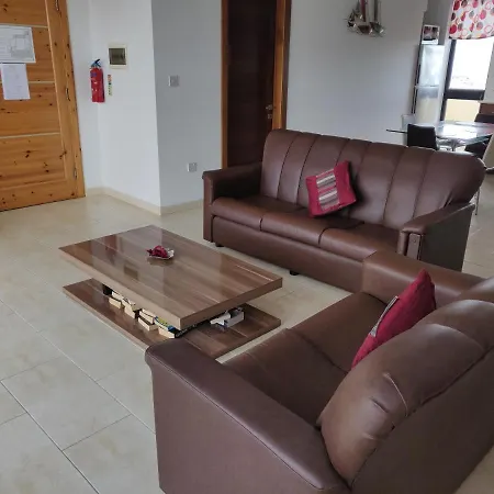 Holiday home Spacious Penthouse 5 Minutes' Walk From The Sea. *